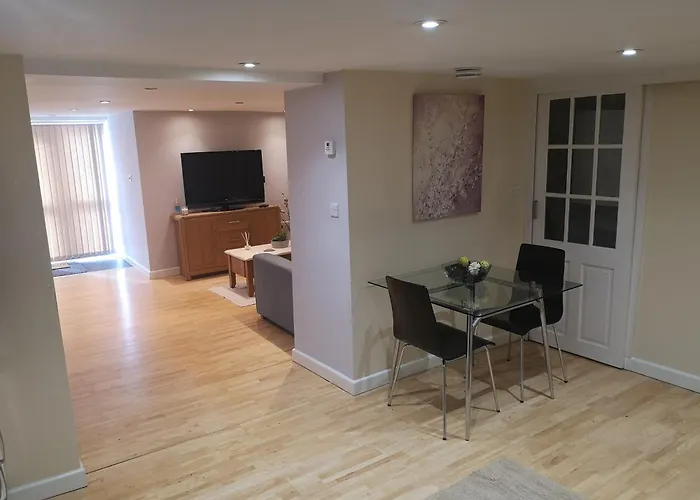 High Gables Apartment 1